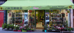 Fleuriste près de Saint-Priest